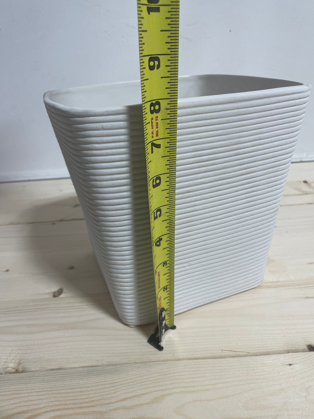 Pot en céramique blanche 7,5p x 8p