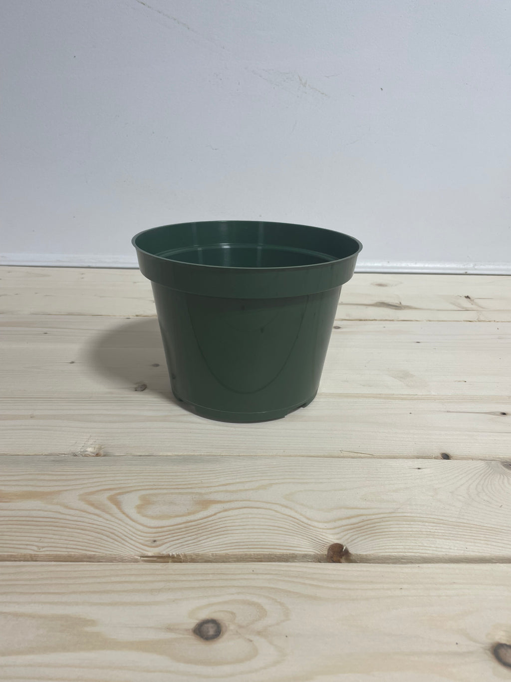 Pot en plastique vert 7''